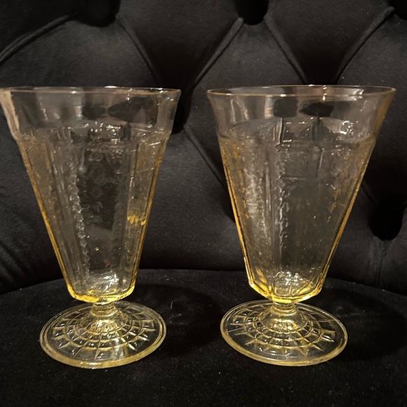 A set of 1930s Anchor Hocking Depression glass princess topaz - Picture 2 of 5